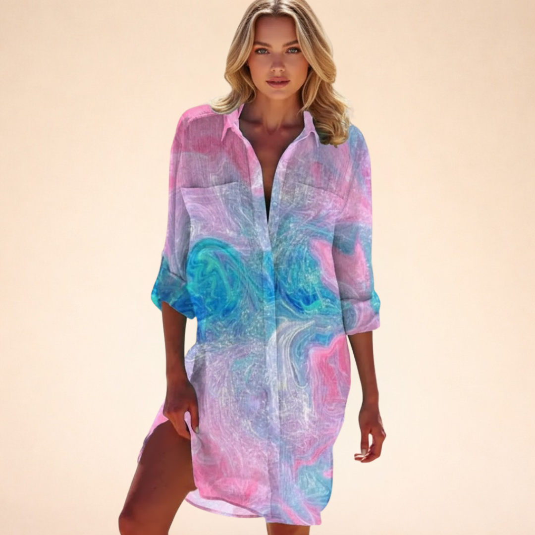 Kurzes Sommerkleid mit Hemdform und Kragen