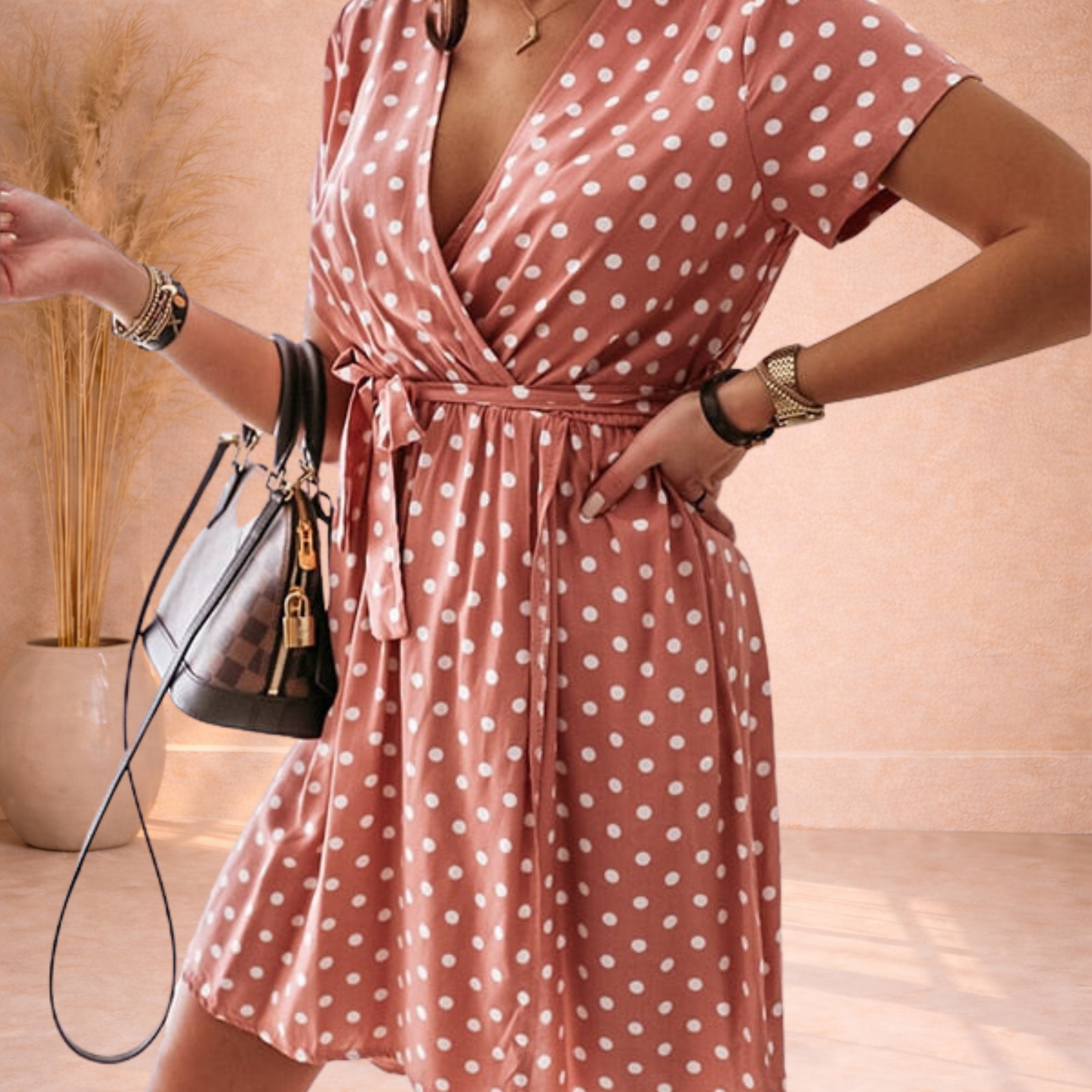 Kurzes Wickelkleid mit Punkte Muster