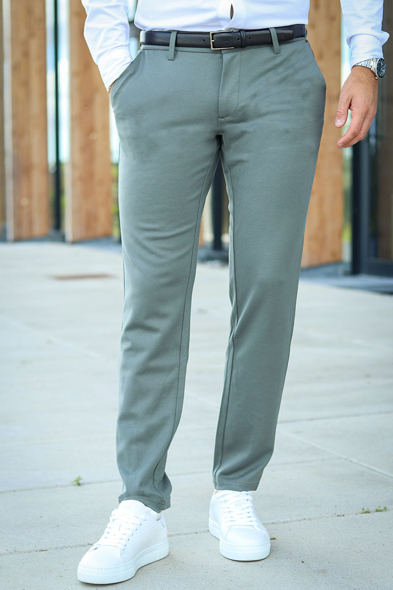 Herren Stoffhose klassisch mit eleganter Ausstrahlung