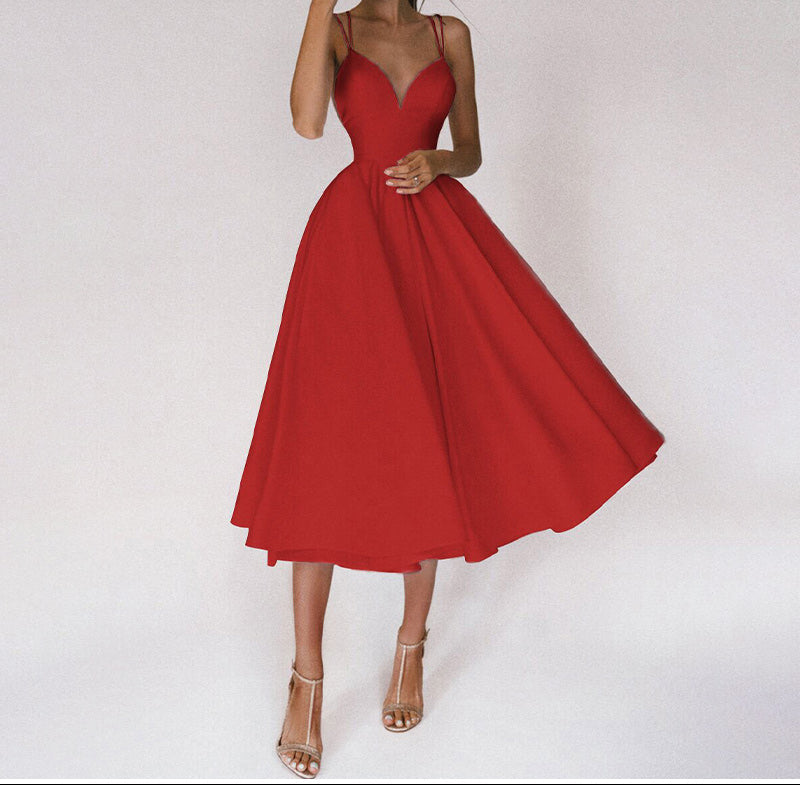 Midikleid mit schmalen Trägern für Abende