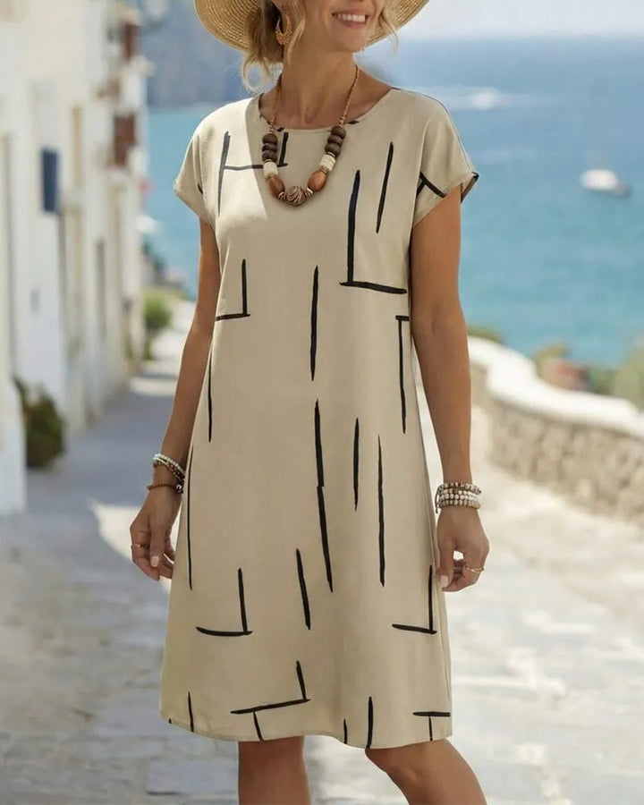 Knielanges Sommerkleid mit kurzen Ärmeln
