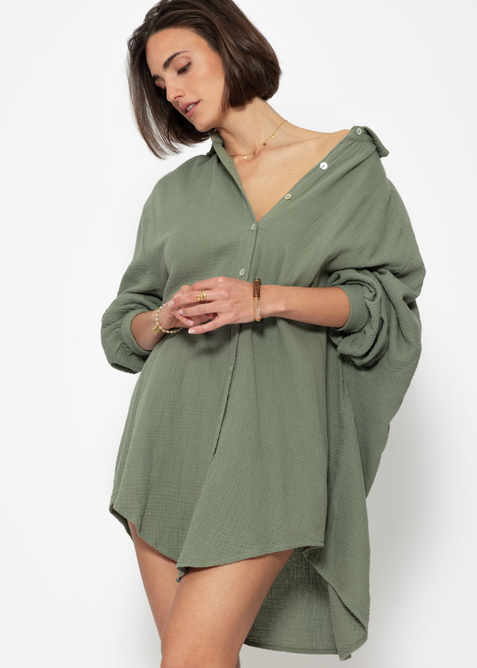Damenbluse mit Knöpfen und langen Ärmeln