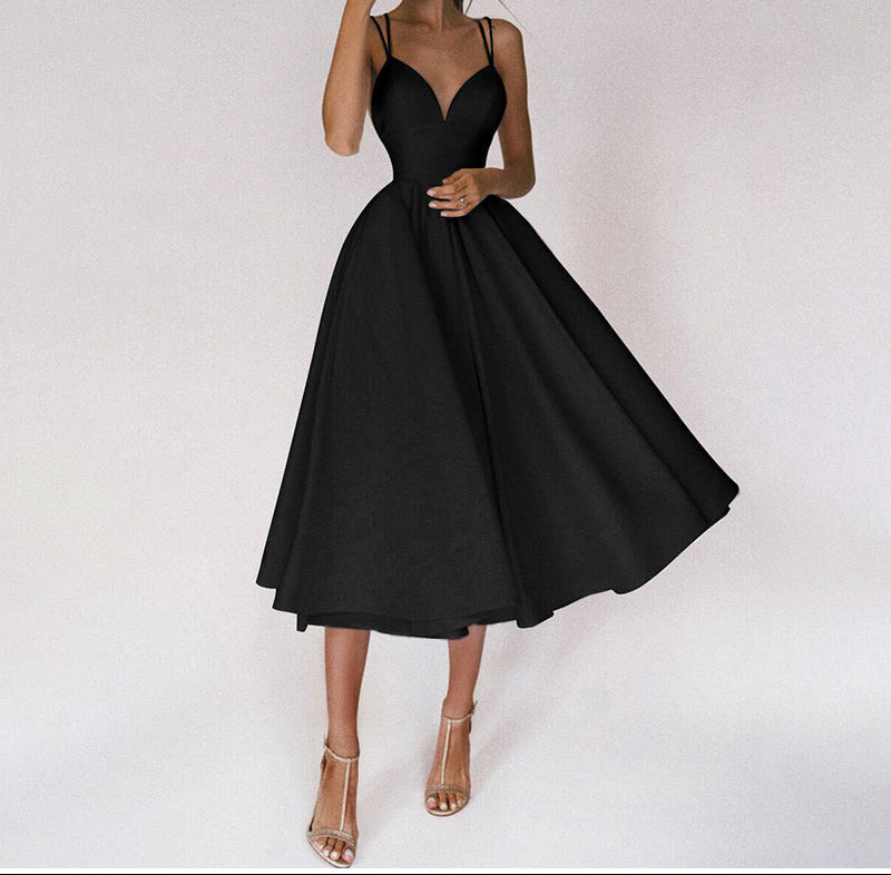 Midikleid mit schmalen Trägern für Abende