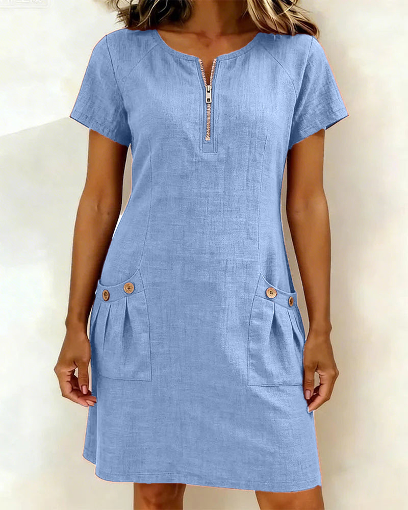Kurzes Kleid mit kurzen Ärmeln