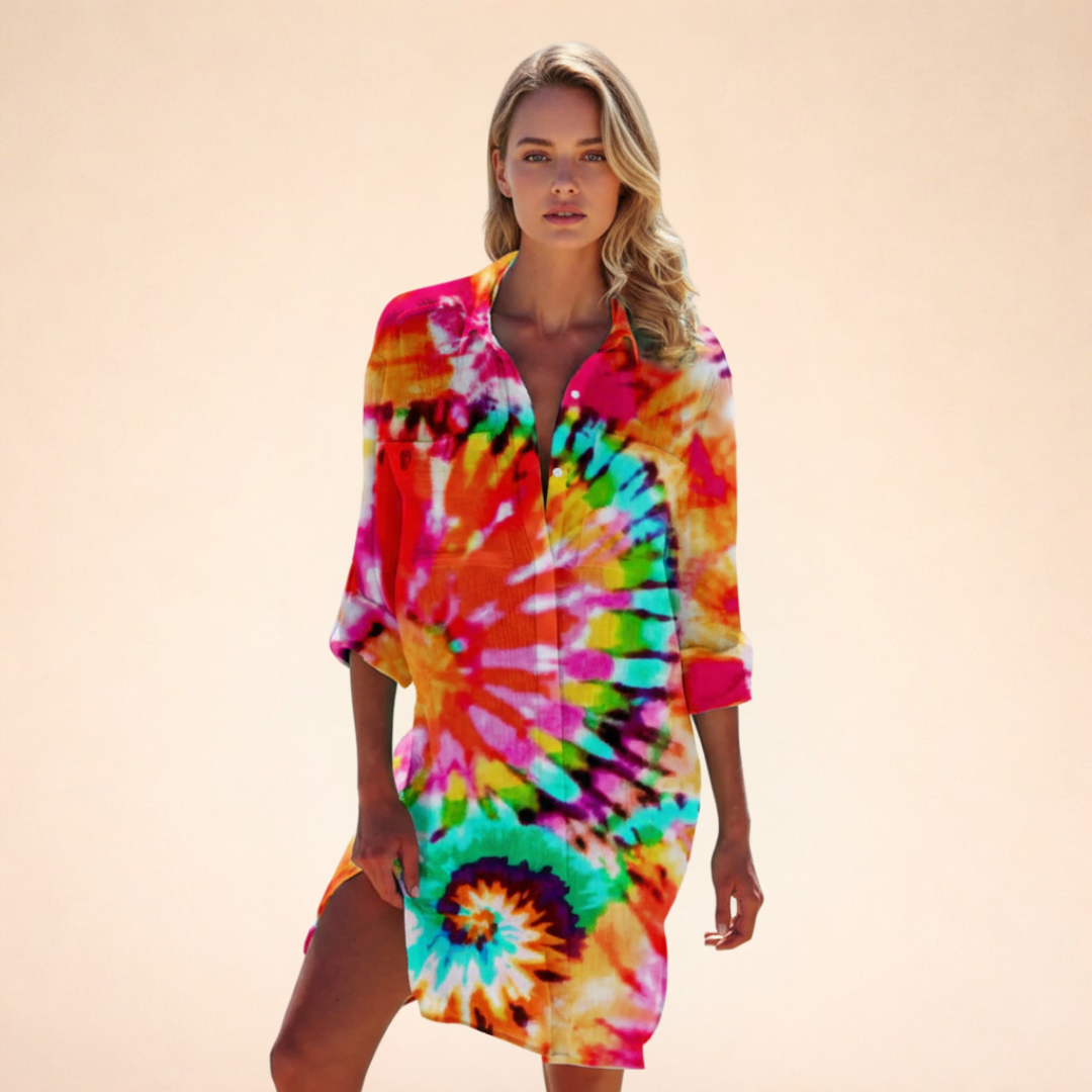 Kurzes Sommerkleid mit Hemdform und Kragen