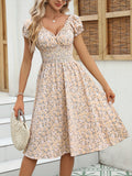 Blumenkleid mit locker fallender Form