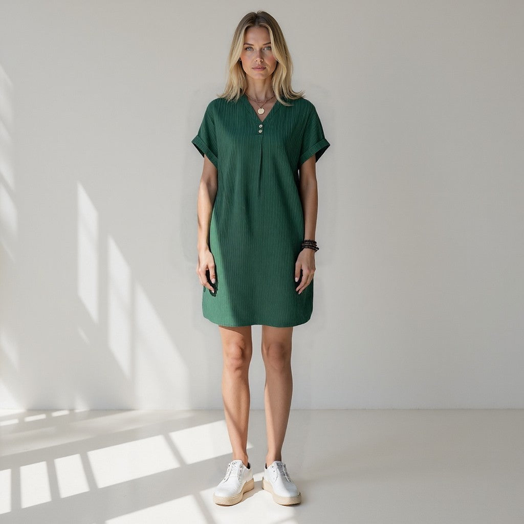 Damen Kurzes Kleid mit gerader Form und kurzen Ärmeln