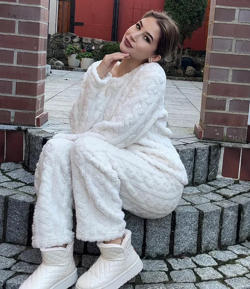 Damen-Pyjama-Set mit Pullover und Hose