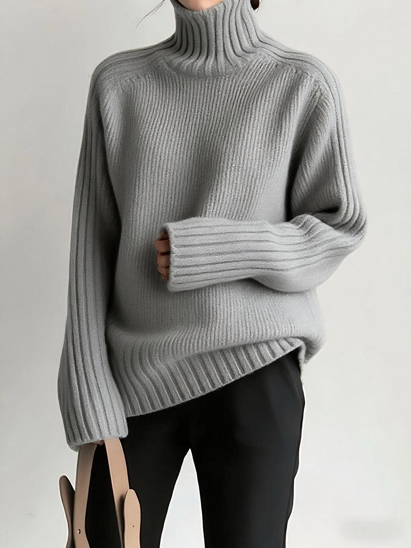 Eleganter Damenpullover mit hohem Kragen