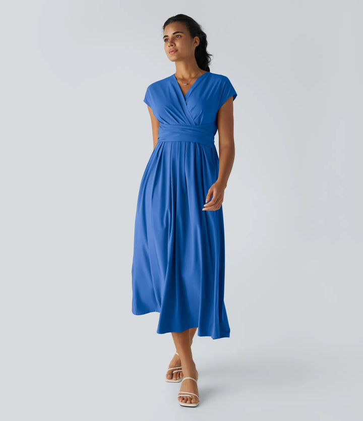 Elegantes Wickelkleid mit kurzen Ärmeln und Länge
