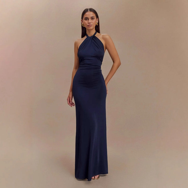 Elegantes bodenlanges Kleid mit offenem Rücken