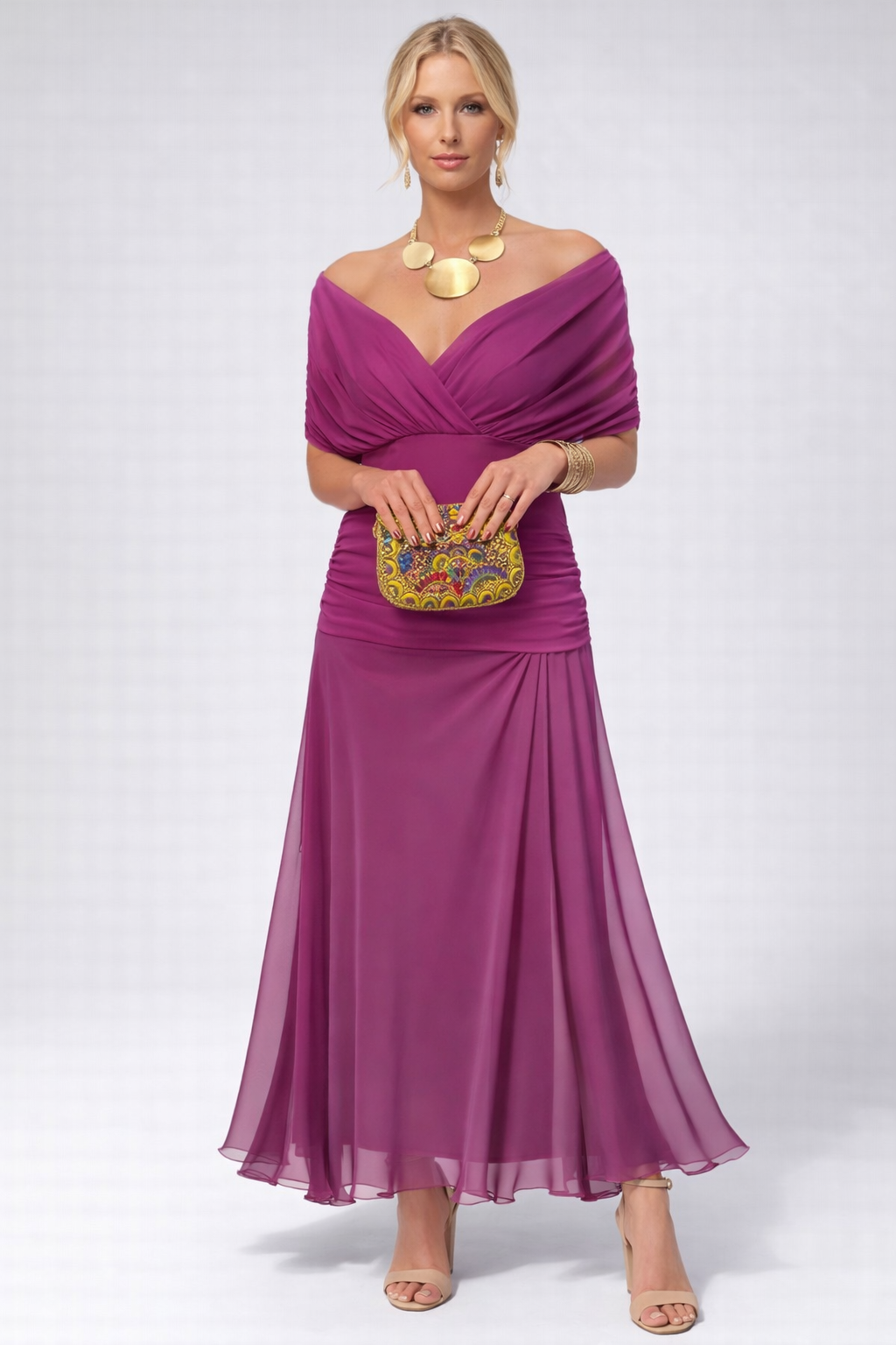 Elegantes wadenlanges Kleid mit lockerer Schulterform