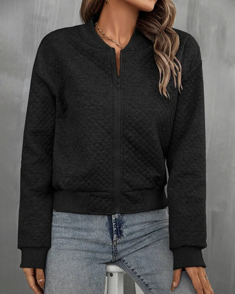 Kurze Damenjacke mit markanter Formgebung