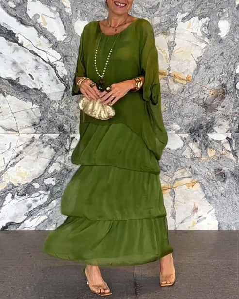 Langes Damenkleid mit lockerer fliessender Form