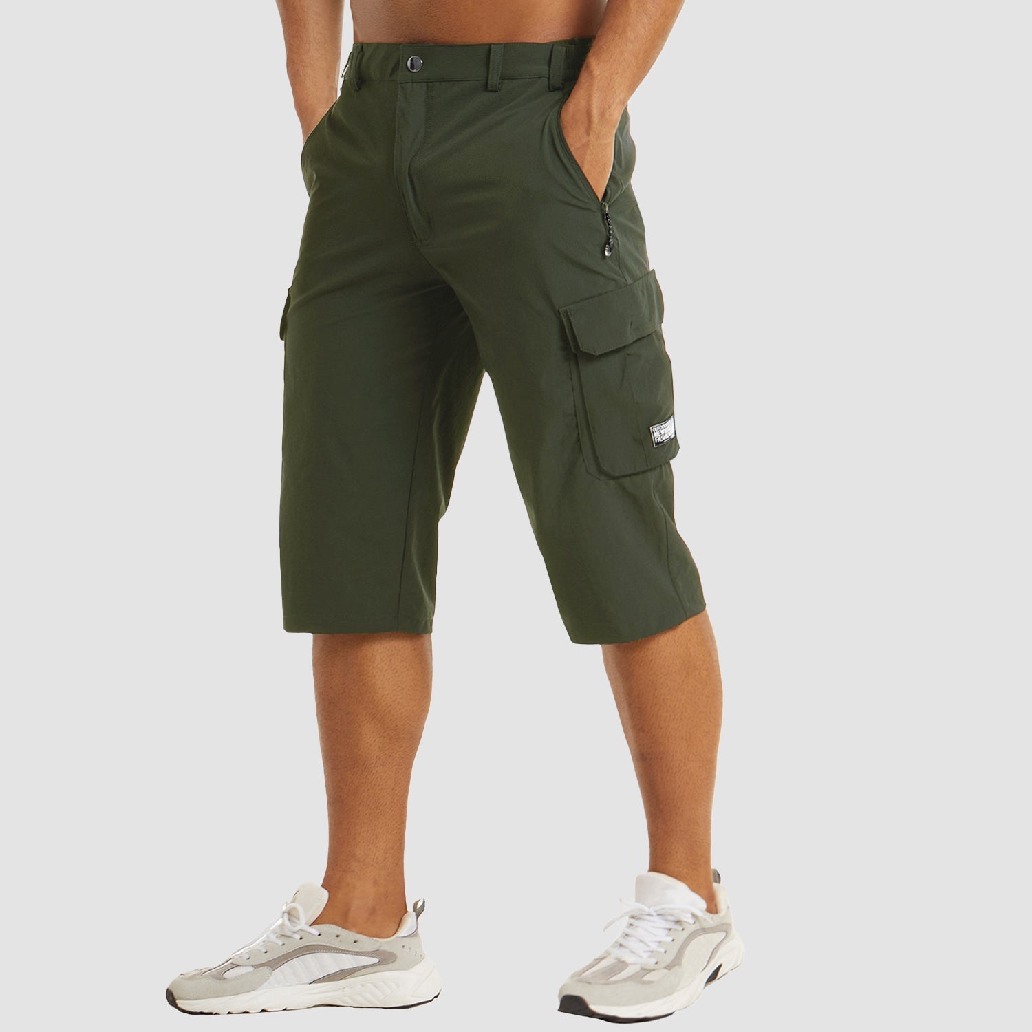 Kurze Herrenhose mit mehreren Taschen