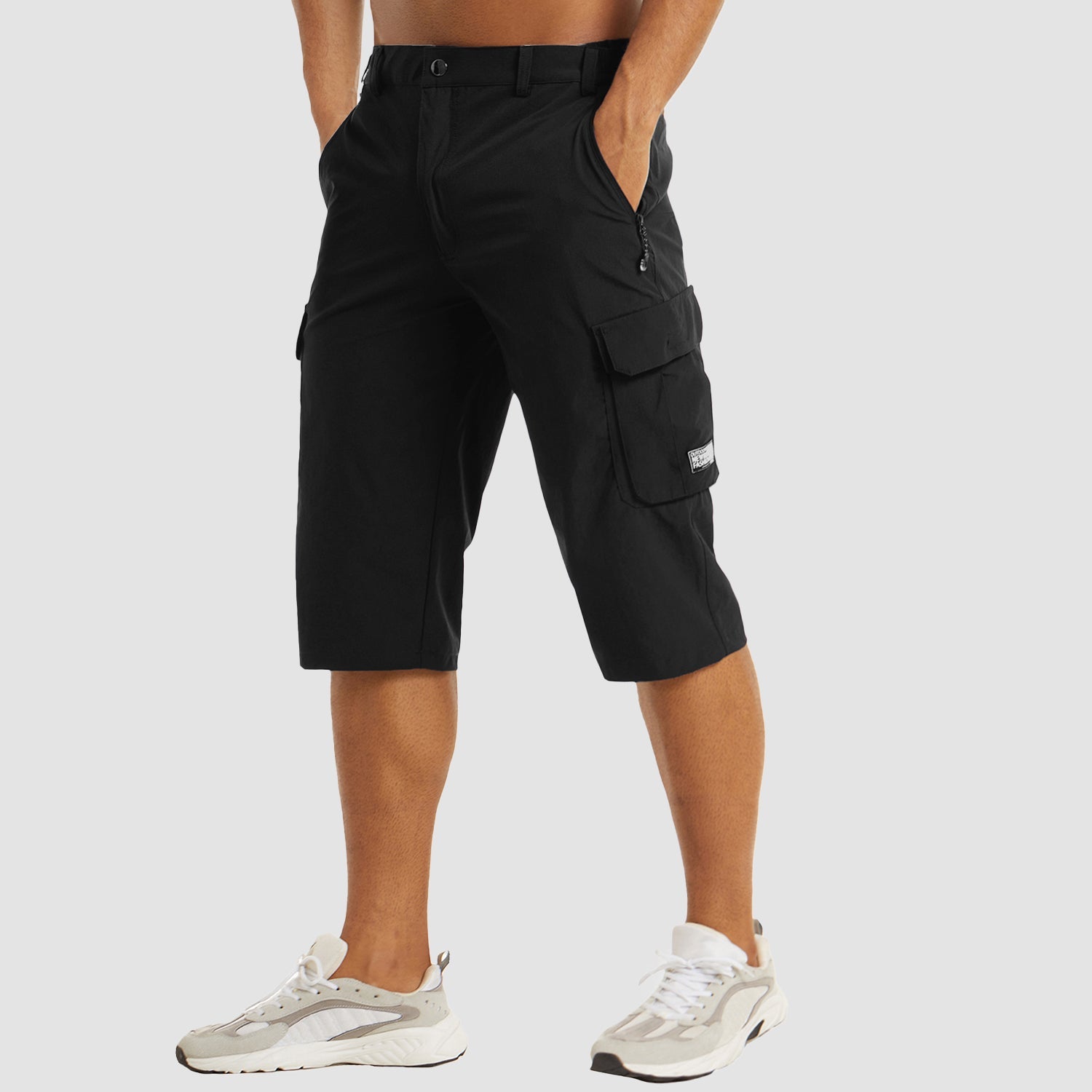 Kurze Herrenhose mit mehreren Taschen