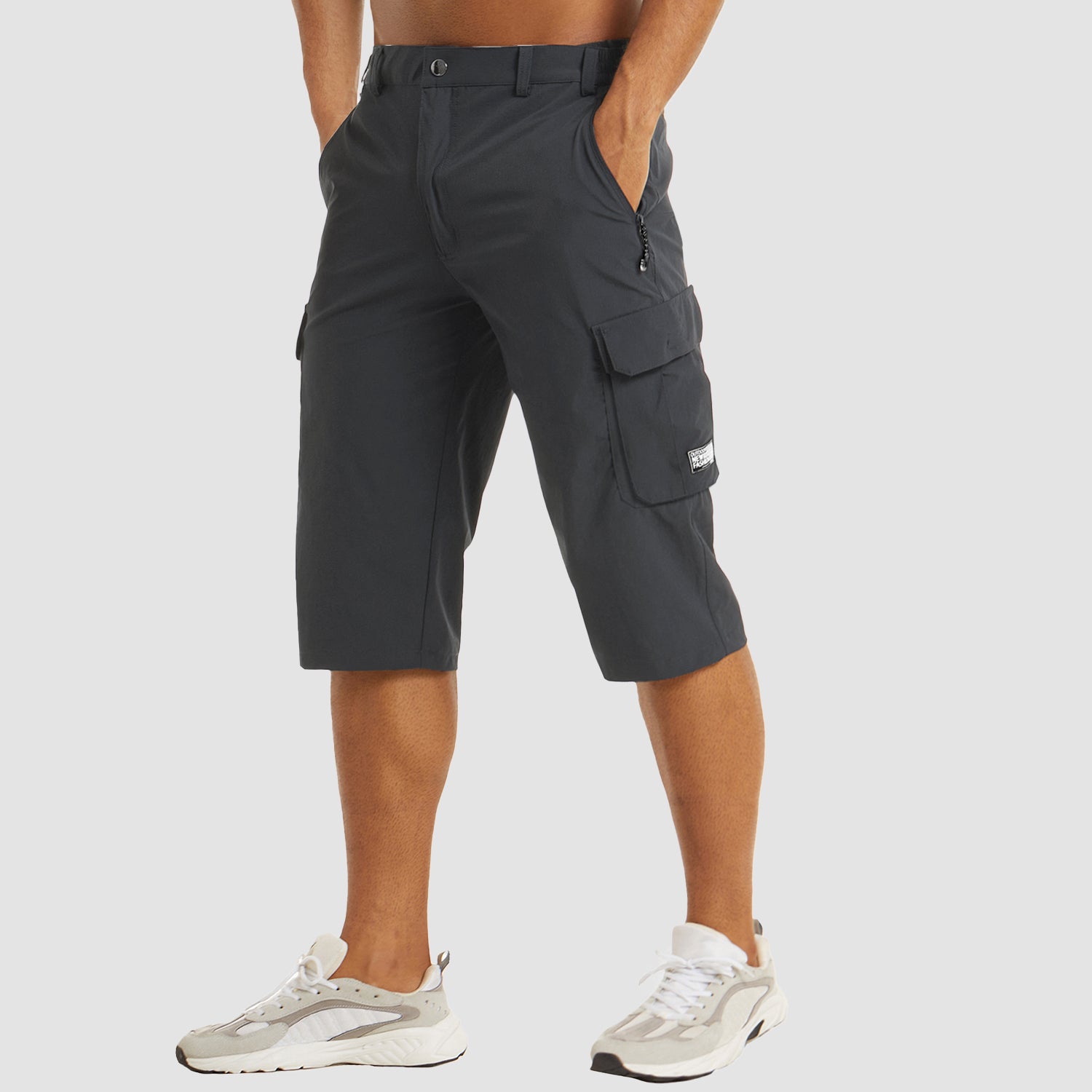 Kurze Herrenhose mit mehreren Taschen