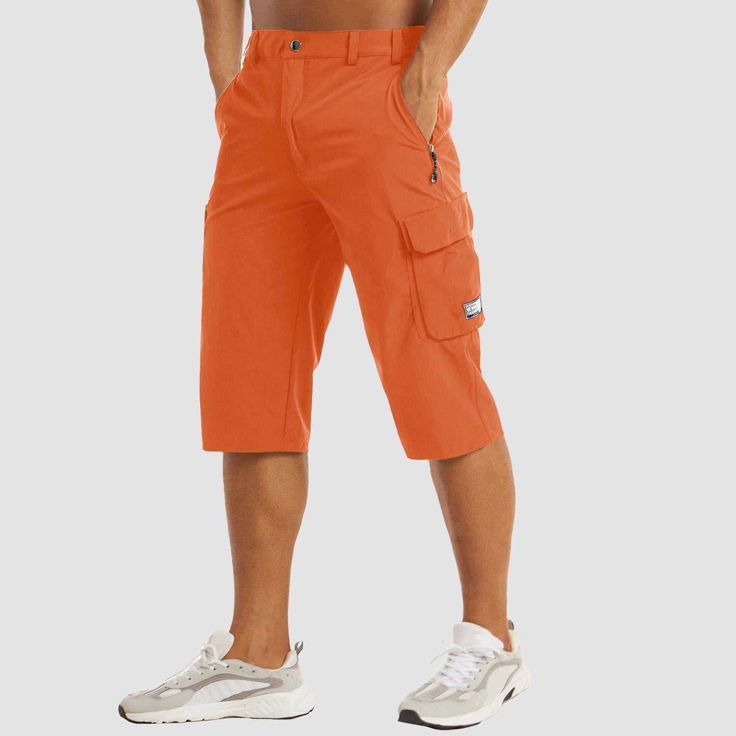 Kurze Herrenhose mit mehreren Taschen