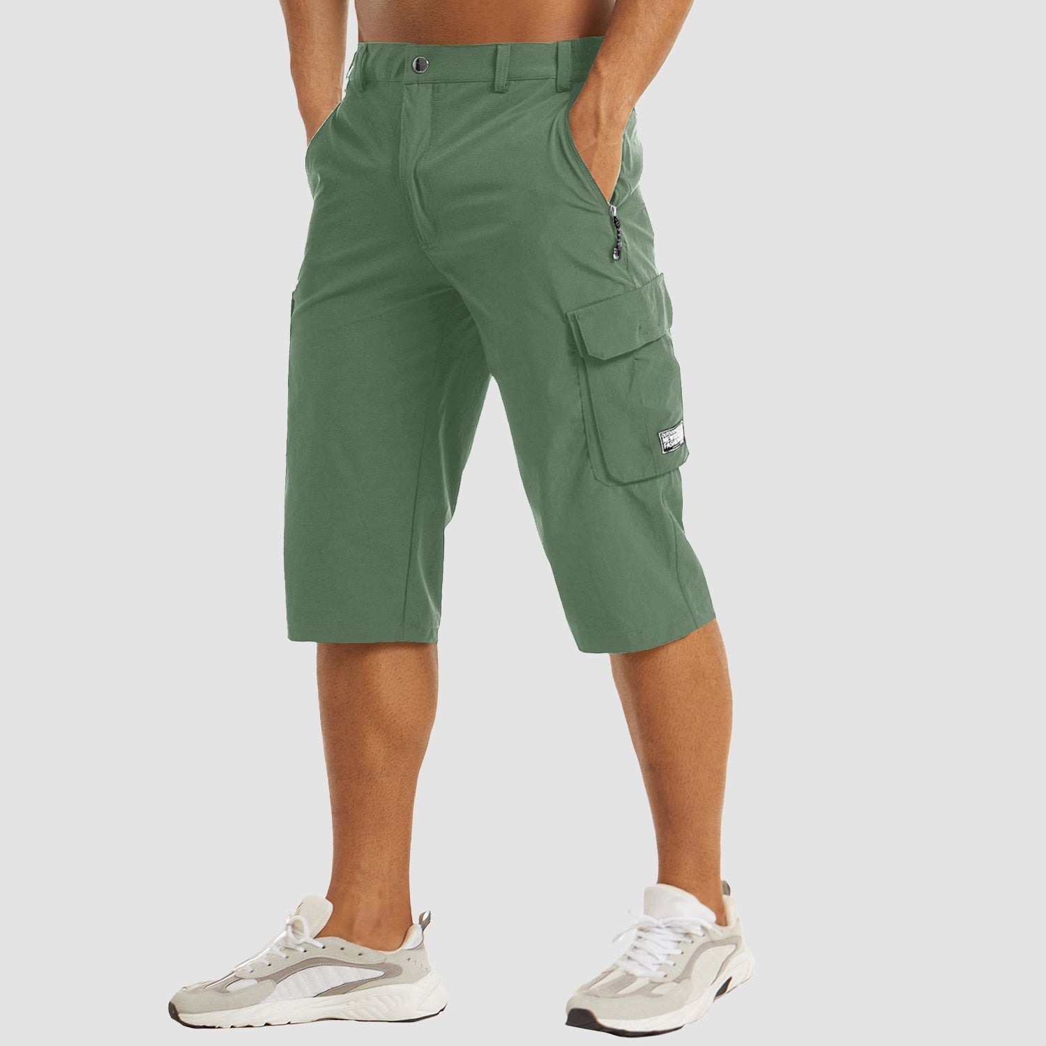 Kurze Herrenhose mit mehreren Taschen