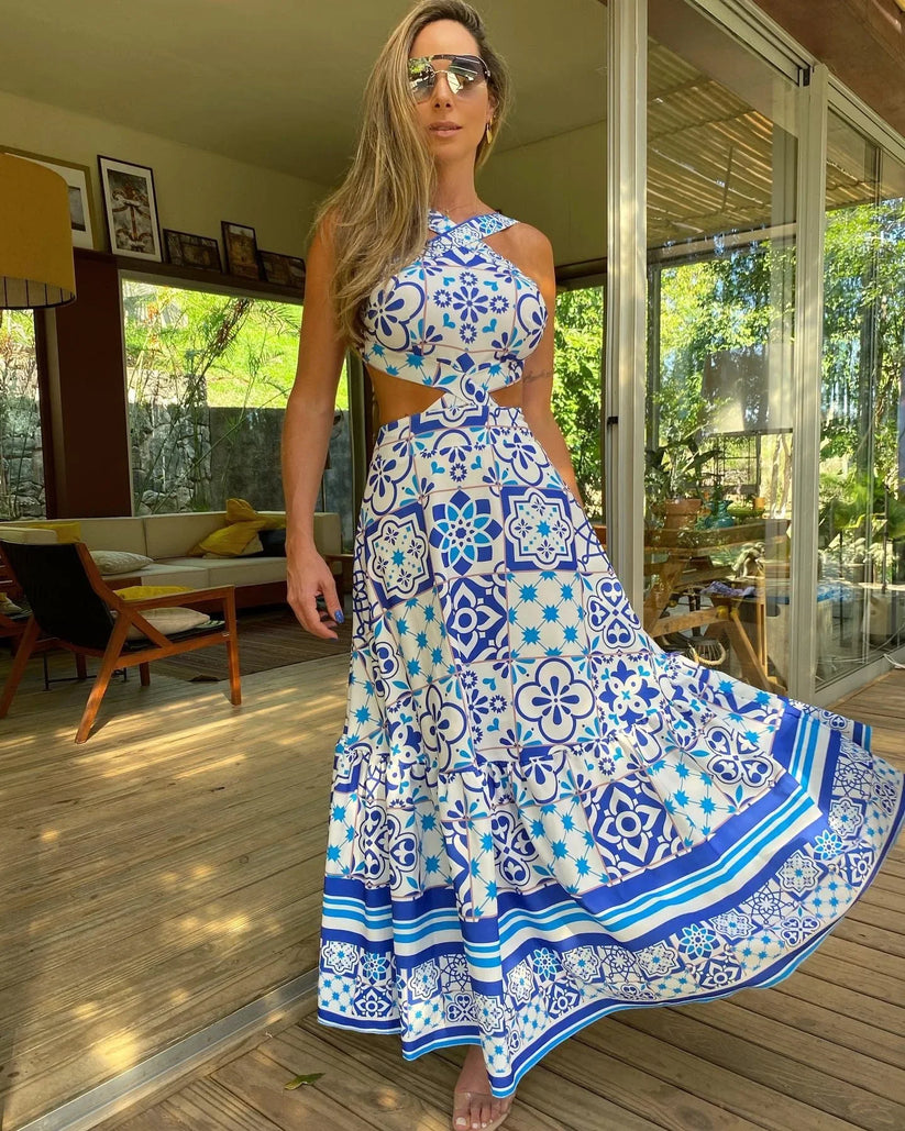 Maxikleid mit Halterform und Aussparungen