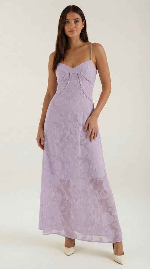 Maxikleid mit feinem Muster und schmalen Trägern