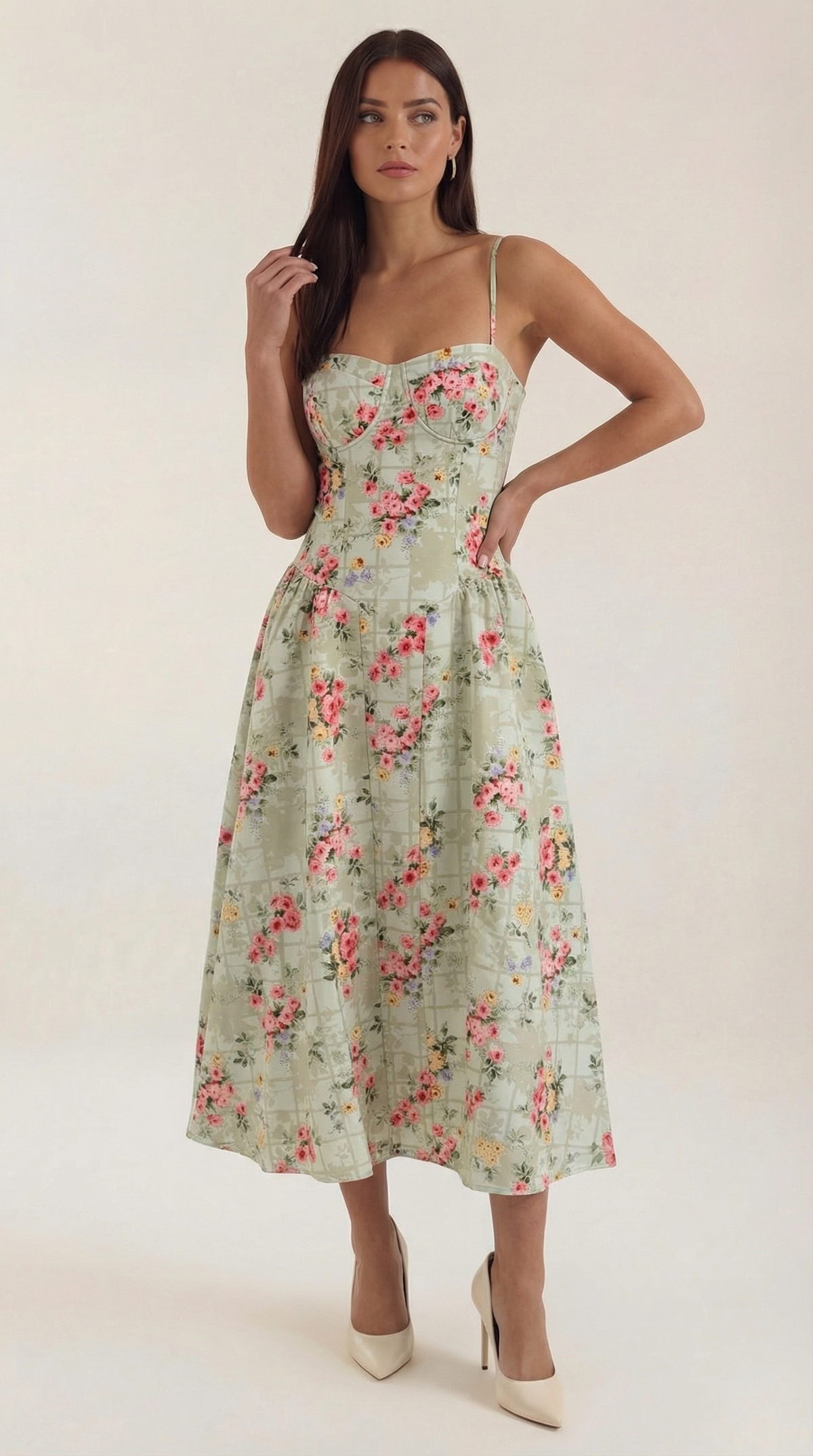 Midikleid mit Korsettform und schmalen Trägern