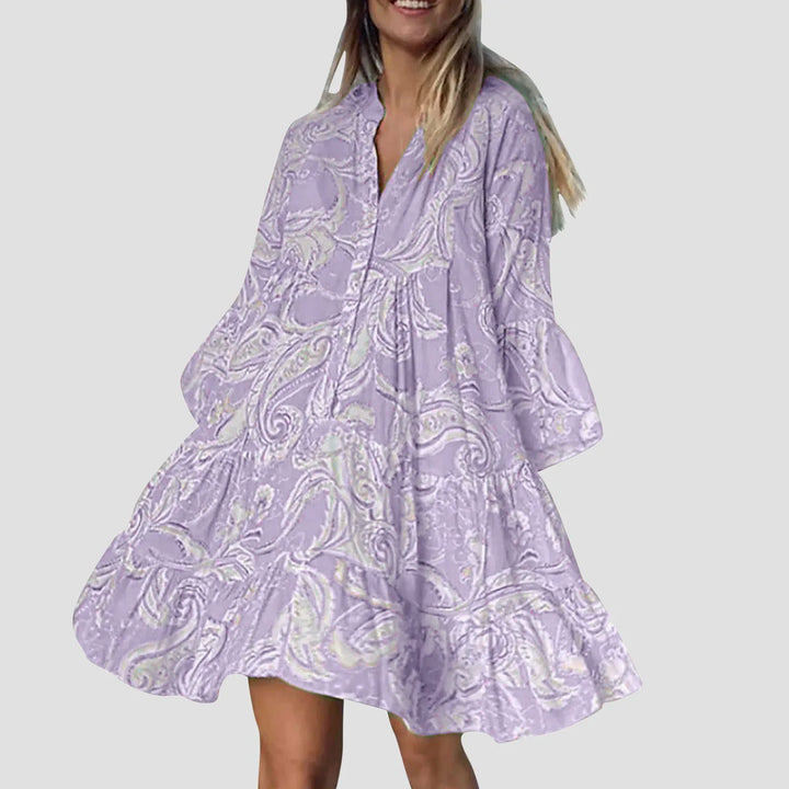 Kurzes Strandkleid mit verspieltem Muster