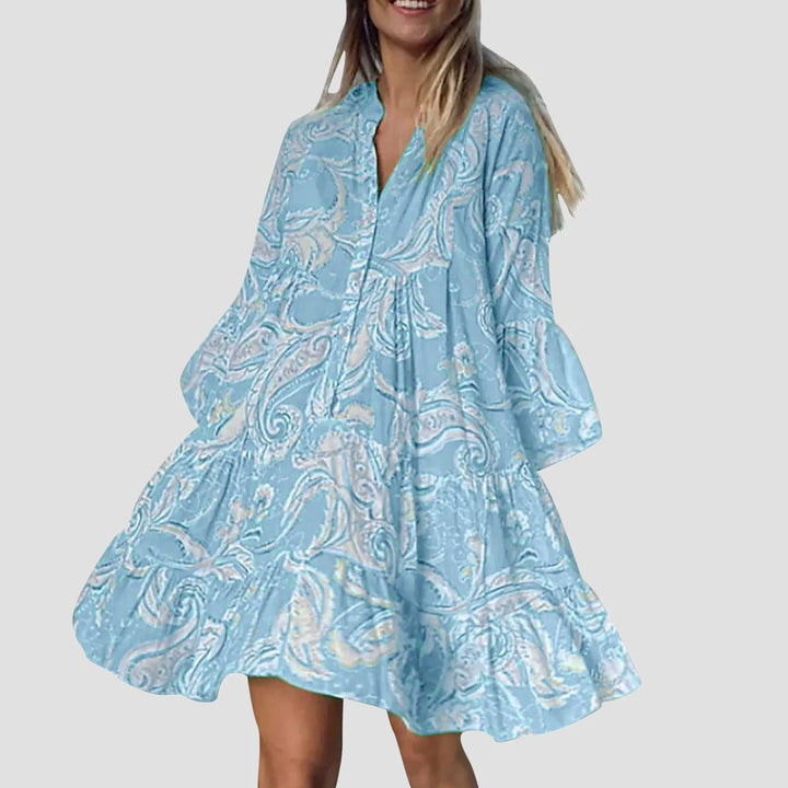 Kurzes Strandkleid mit verspieltem Muster