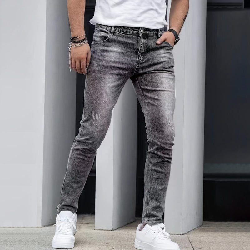 Sommerliche kurze Herrenhose mit unaufgeregter Ausstrahlung
