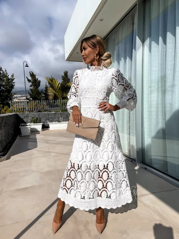 Langes Abendkleid mit langen Ärmeln