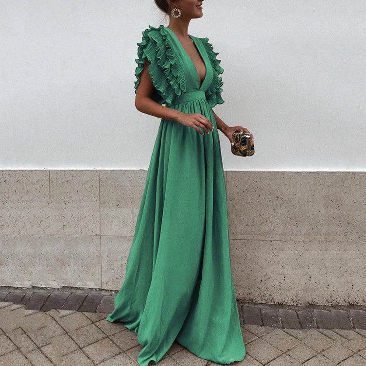 Maxikleid mit auffälligen Rüschen und Formgebung