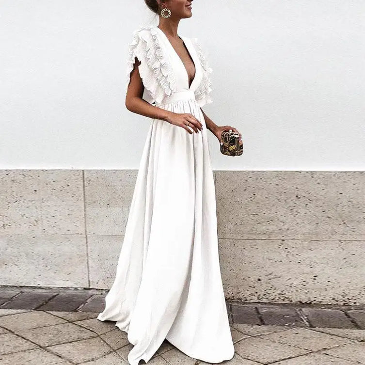 Maxikleid mit auffälligen Rüschen und Formgebung