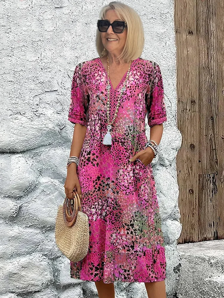 Sommerkleid mit V-Ausschnitt und Muster