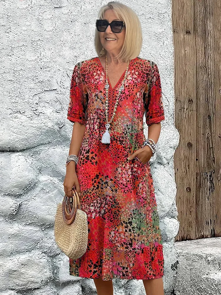 Sommerkleid mit V-Ausschnitt und Muster