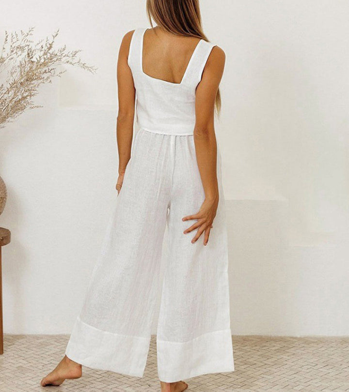 Sommerliche Damen Kombination mit weiter Hose und ärmellosem Oberteil