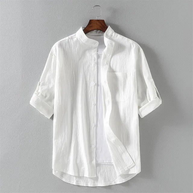 Herren Hemd mit moderner Form und schlichtem Stil