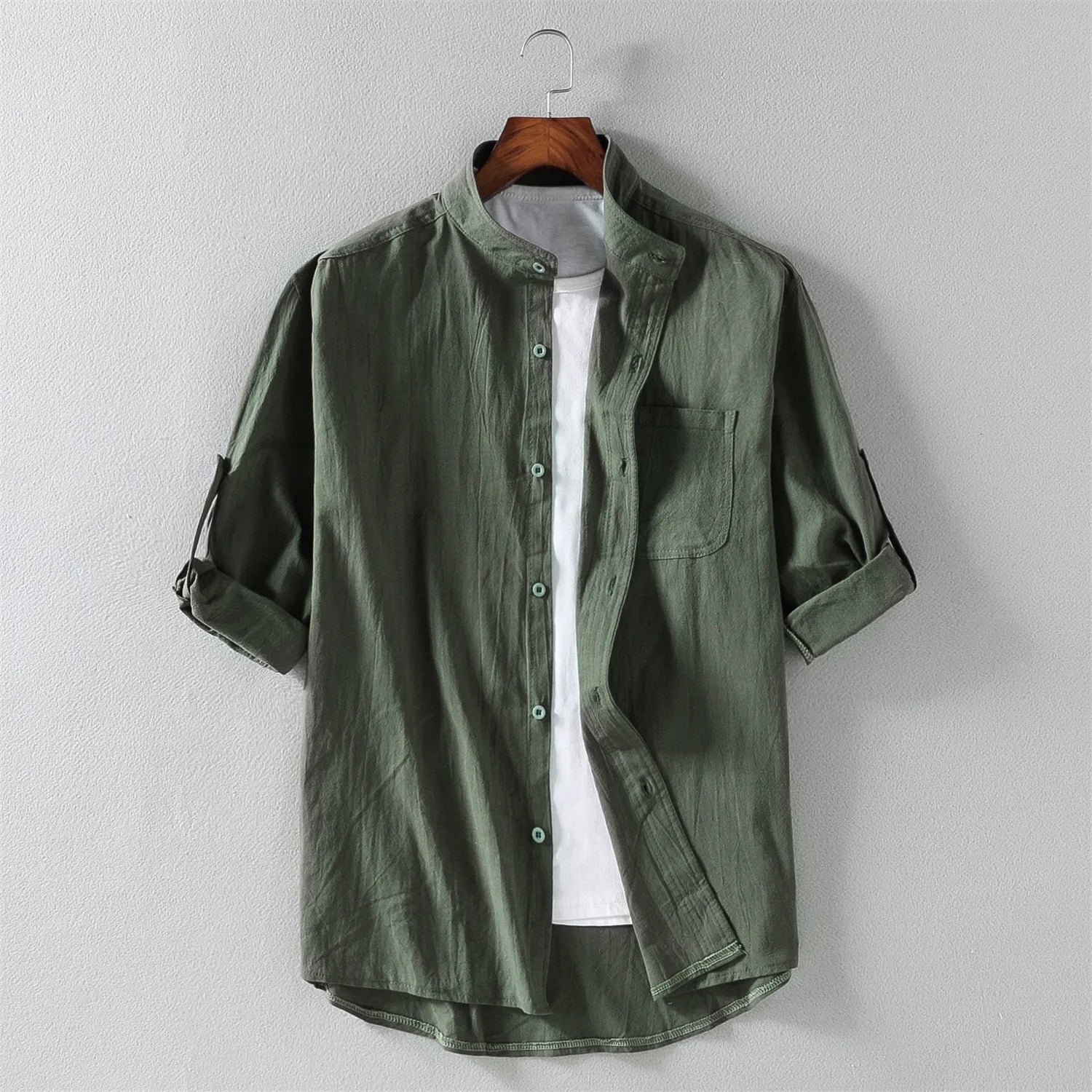 Herren Hemd mit moderner Form und schlichtem Stil