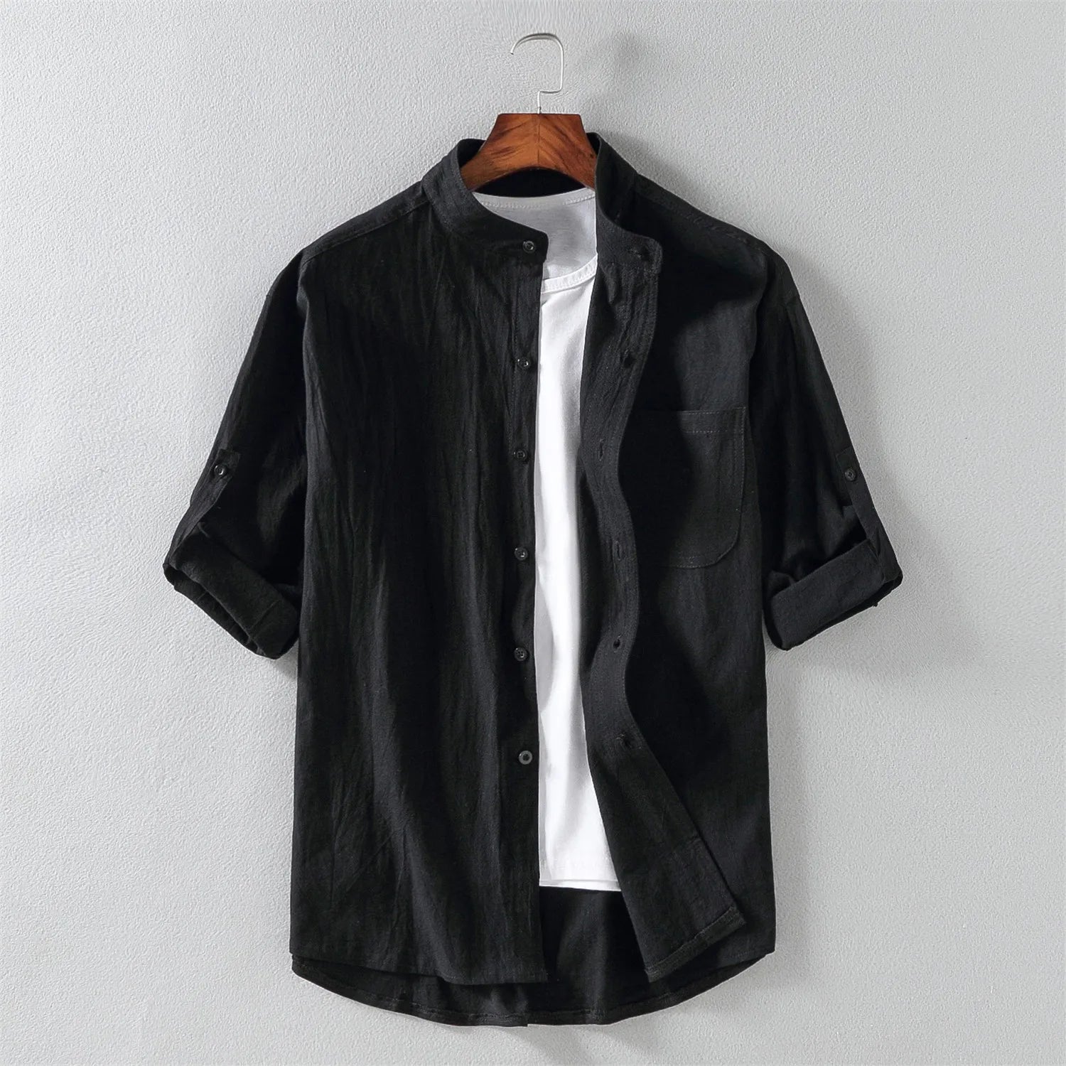 Herren Hemd mit moderner Form und schlichtem Stil