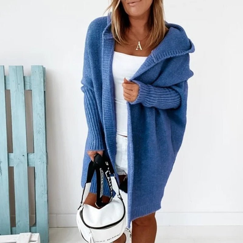 Stilvolle Damen Strickjacke mit Kapuze