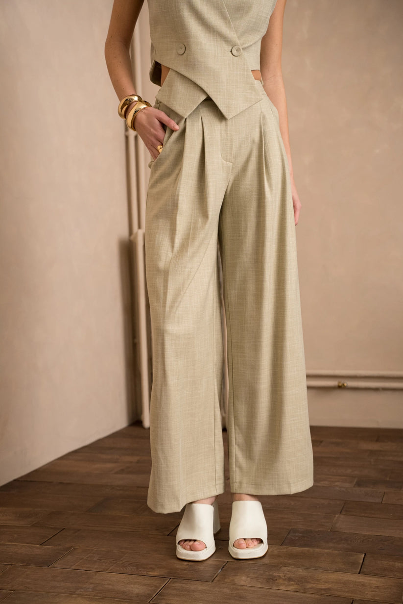 Weite Hose mit moderner Form und geradem Bein