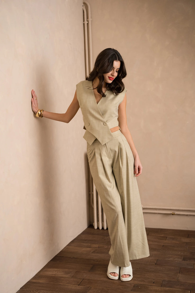 Weite Hose mit moderner Form und geradem Bein