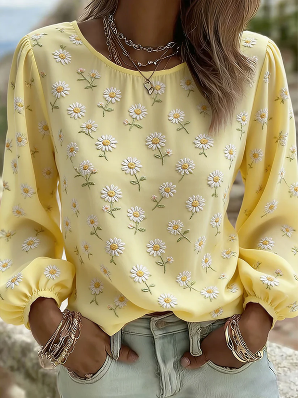 Zarte Bluse mit Blumen für den Alltag