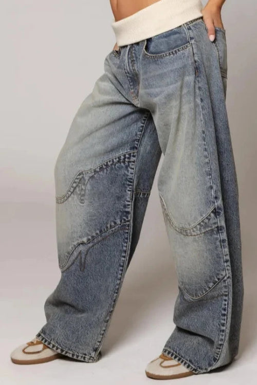 Zeitgemäße Damen Jeans mit weitem Bein und städtischem Stil