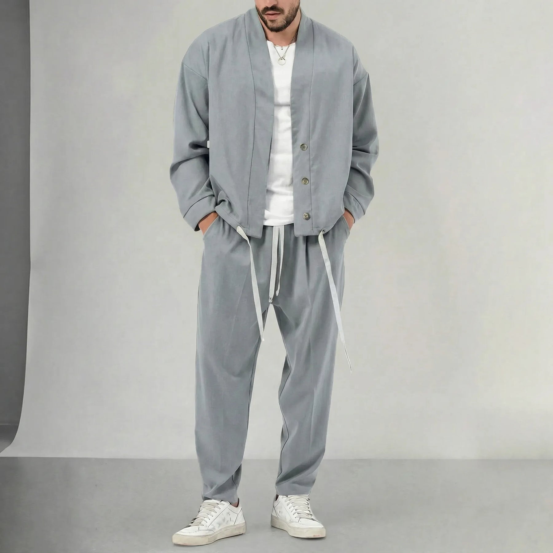 Titel Herren Set mit moderner Optik und klarer Form