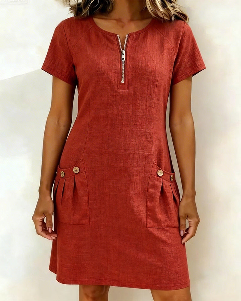 Kurzes Kleid mit kurzen Ärmeln