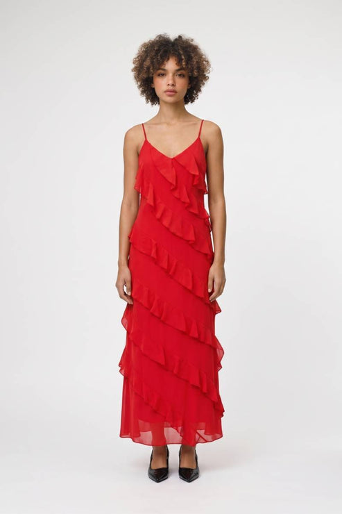 Langes Kleid mit Volants und Trägern