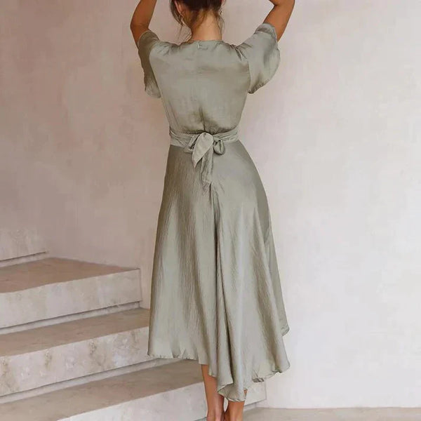 Midikleid mit V Ausschnitt und kurzen Ärmeln